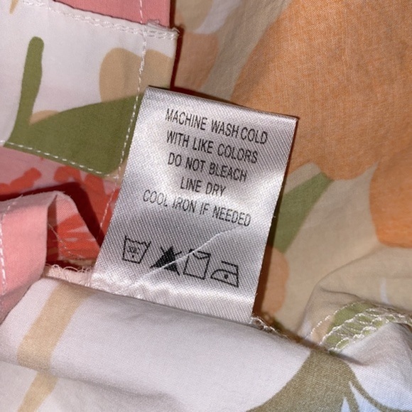 Tyler Boe floral button down top size 8 - Picture 9 of 10